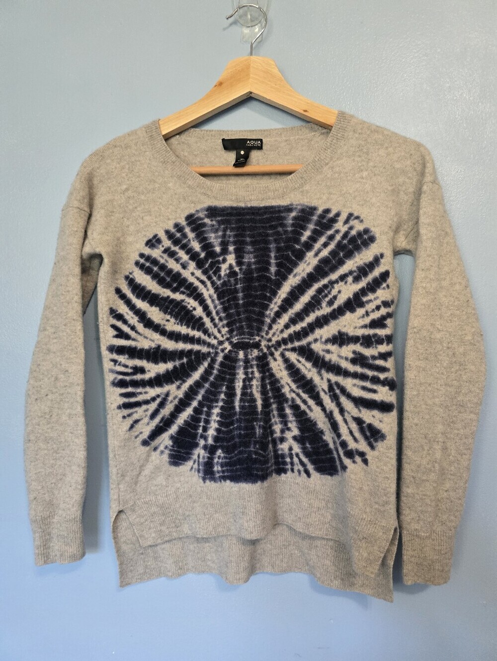 Aqua Cashmere Gray Sweater with Navy Tie-Dye Medallion Front XS